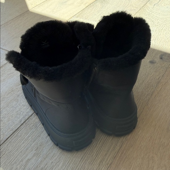 Prada Black Fur-Trim Lace-Up Winter Ankle Boots - Picture 3 of 5